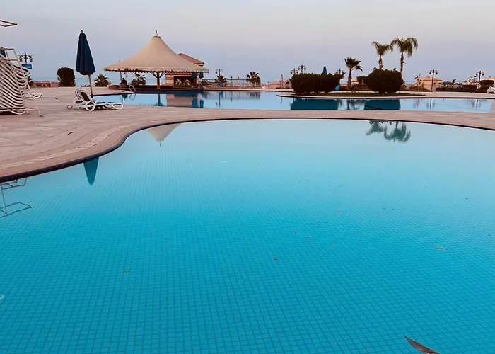 Porto Sokhna Water Front Vip Chalet *